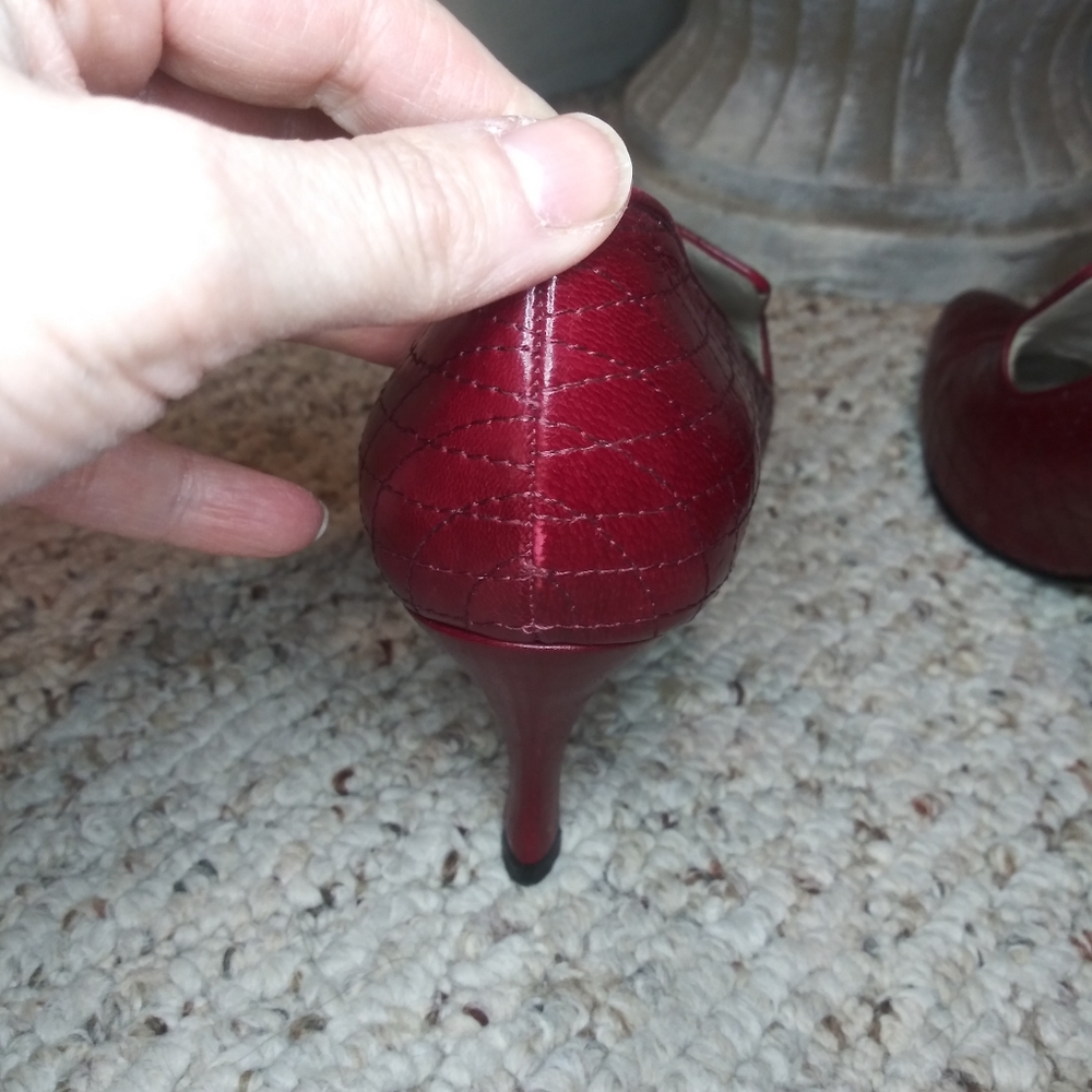 Bally Vintage "Cupid" Ruby Red Quilted Leather Edwardian Style Pumps - Picture 10 of 15